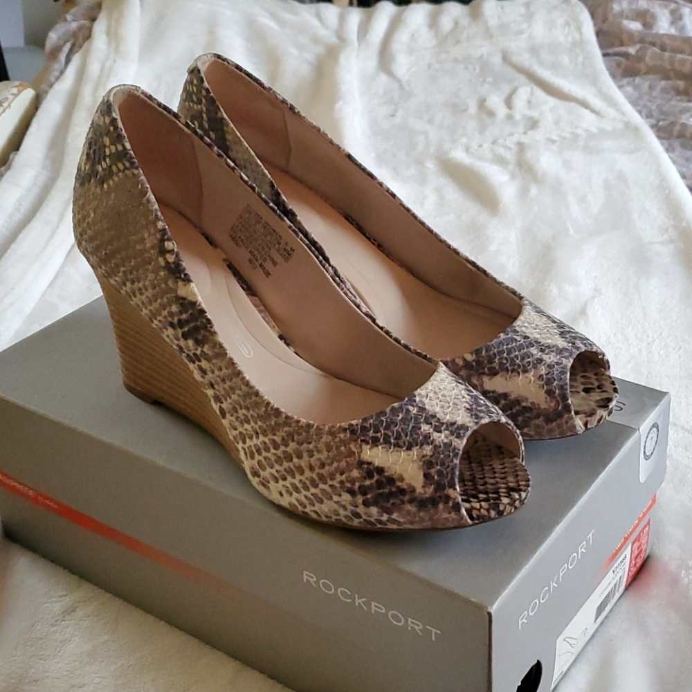 Rockport Python Print Wedges